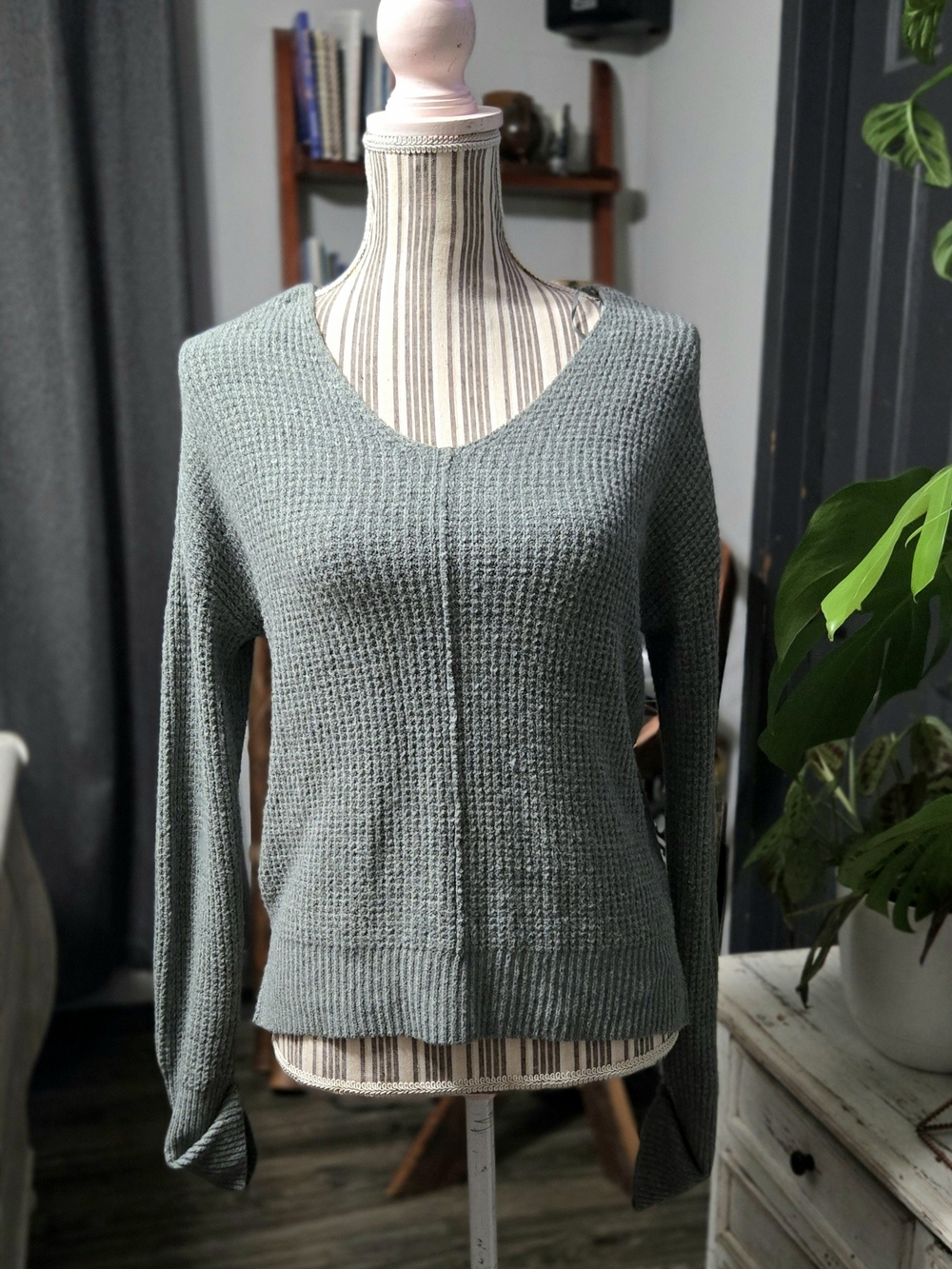 Jessica Simpson Sage Green Waffle V-Neck Sweater